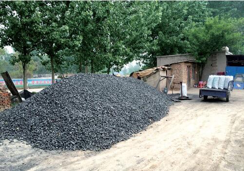 郑州一区域空气污染严重 多宝(中国)官方冒黑烟扬尘漫天